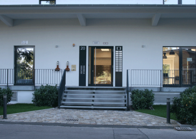 Gebäude - Eingang